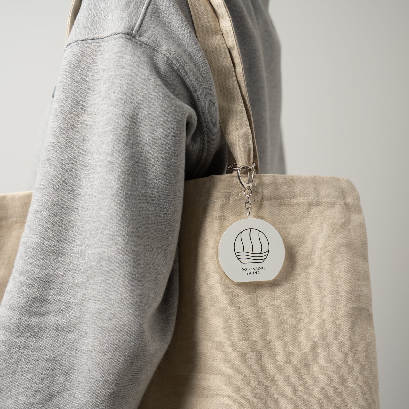 DOTONBORI SAUNA <br>ロゴ アクリルキーホルダー